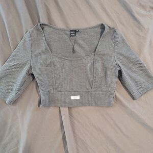 136. NWOT SHEIN Black and Gray Fitted Crop Bodysuit
